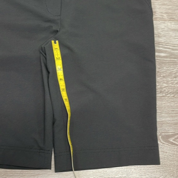 Annika Cutter & Buck Black Golf Shorts 6 - Picture 6 of 12